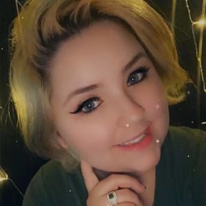 Meet your Posher, Raena